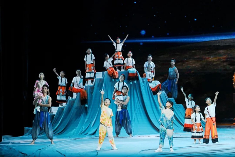 四川音乐学院青年教师谭淇尹斩获文华奖