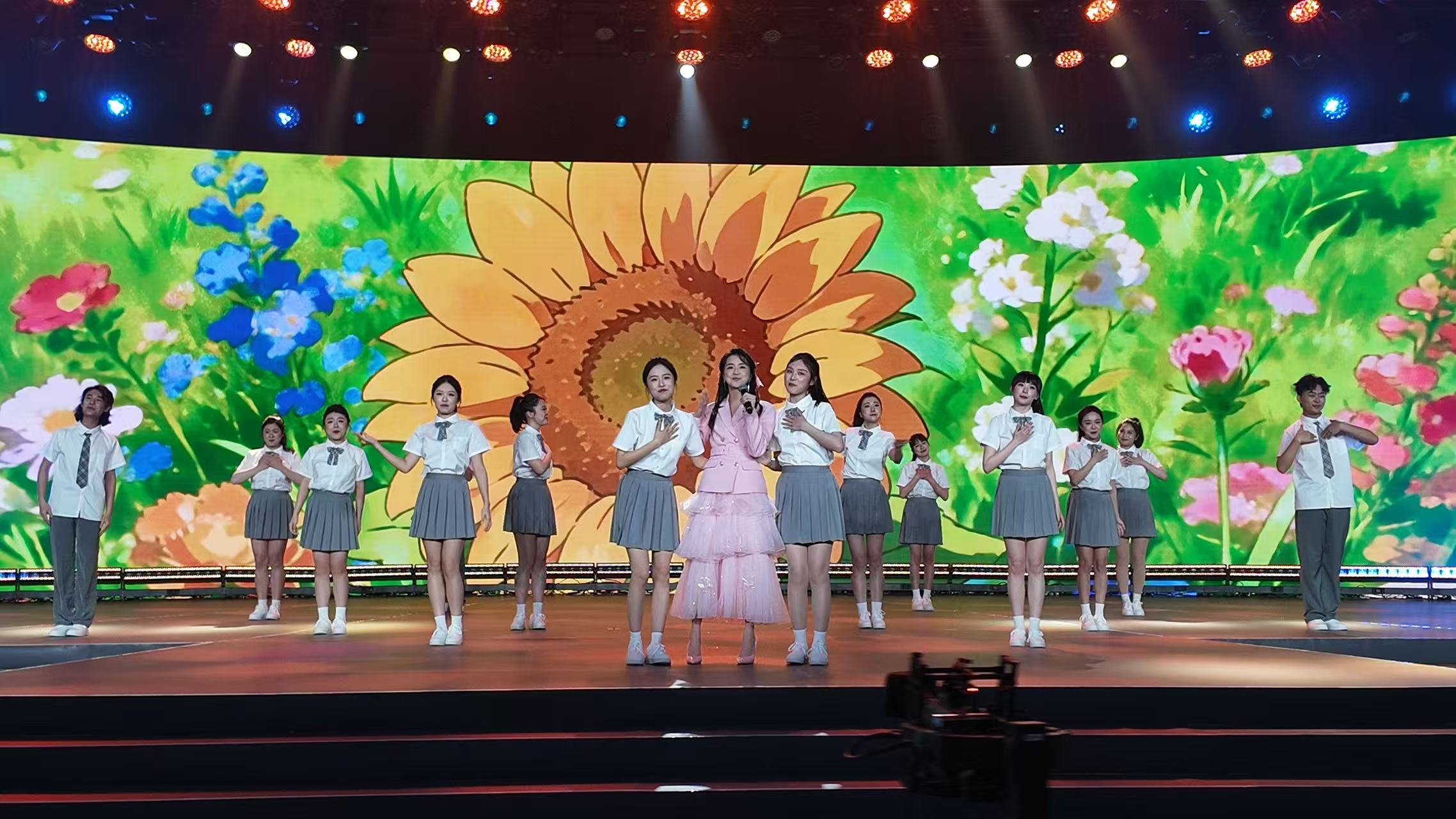 fbb6ad69dbf2fdf876f21228713930d8.jpg fbb6ad69dbf2fdf876f21228713930d8.jpg